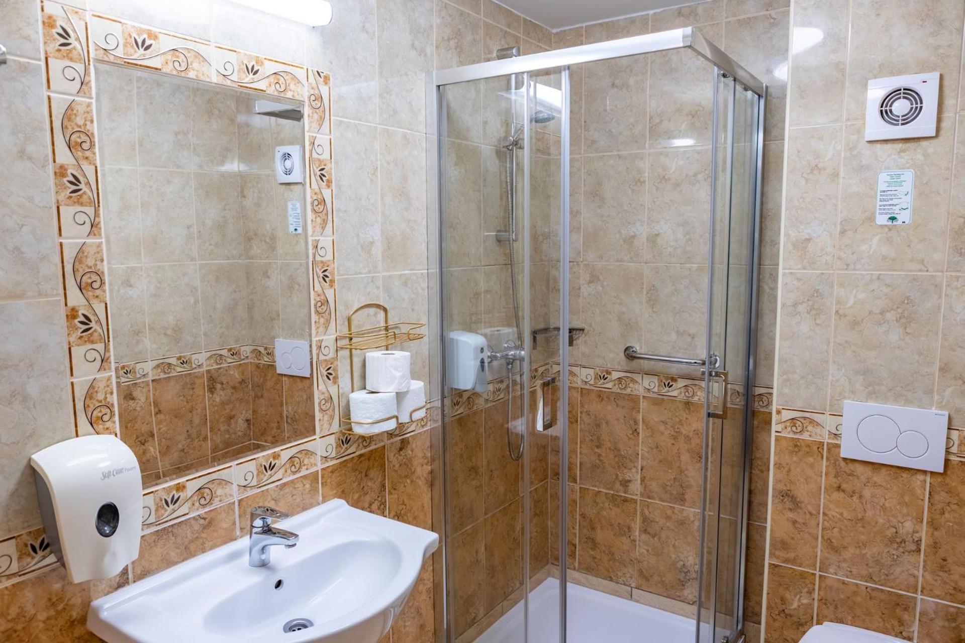 Hotel Barbakan Печ Екстер'єр фото
